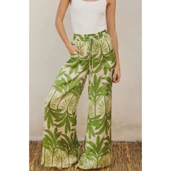 NWT Feels Like Sunshine Wide Leg Satin Pull On Pants Sz M Tropical Resort Beachy - Picture 3 of 10